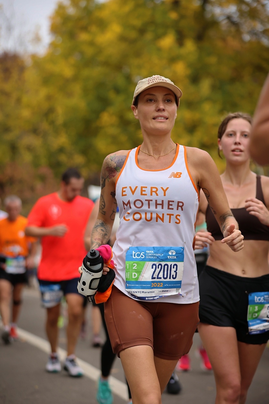Running the 2022 NYC Marathon in an Every Mother Counts singlet